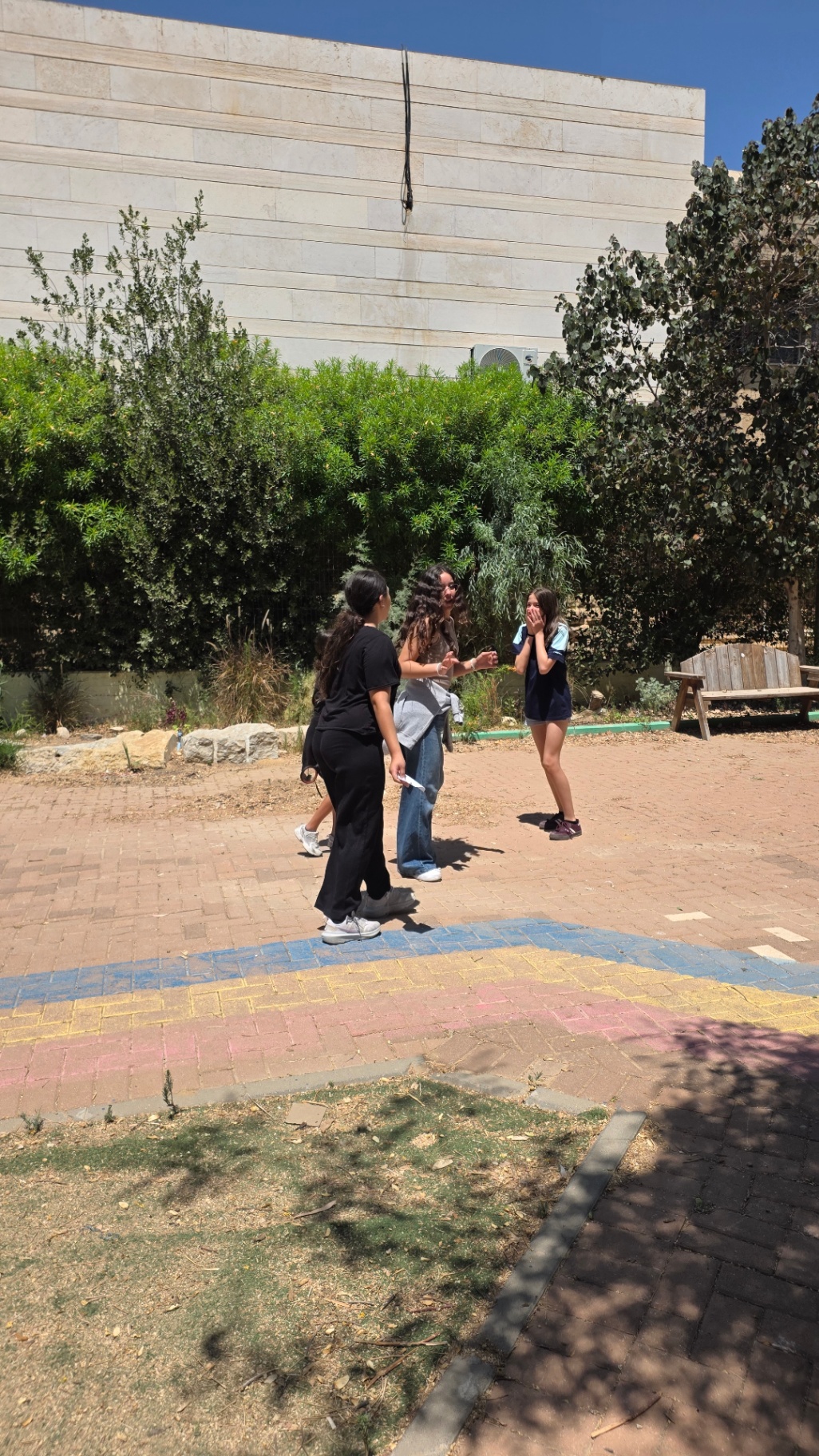 ילדים ב-Studio English